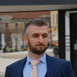 Olaru Răzvan - Web Dev Mentor & Full-Stack Programmer